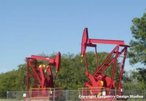 Producing oil well, Van, Texas