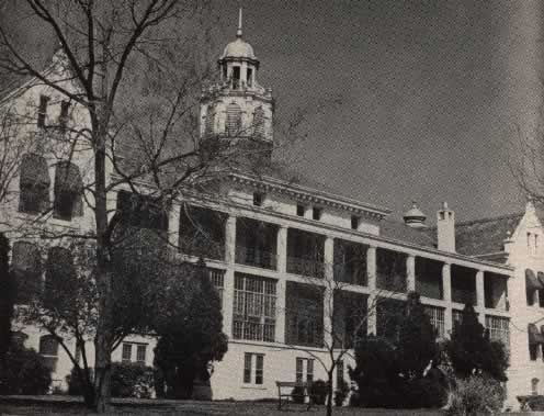 Early photo of the Cotton Belt Hospital, Texarkana, Arkansas
