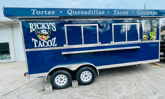 Ricky's Tacoz food truck in Tyler Texas