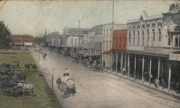North side of the square, looking west, Tyler, Texas